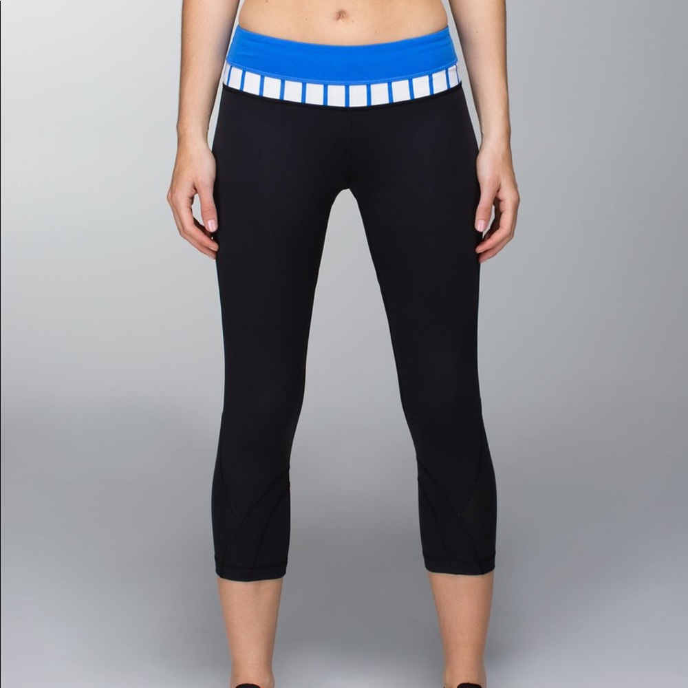 Lululemon Run Inspire CropII Black Pipe Dream Blue